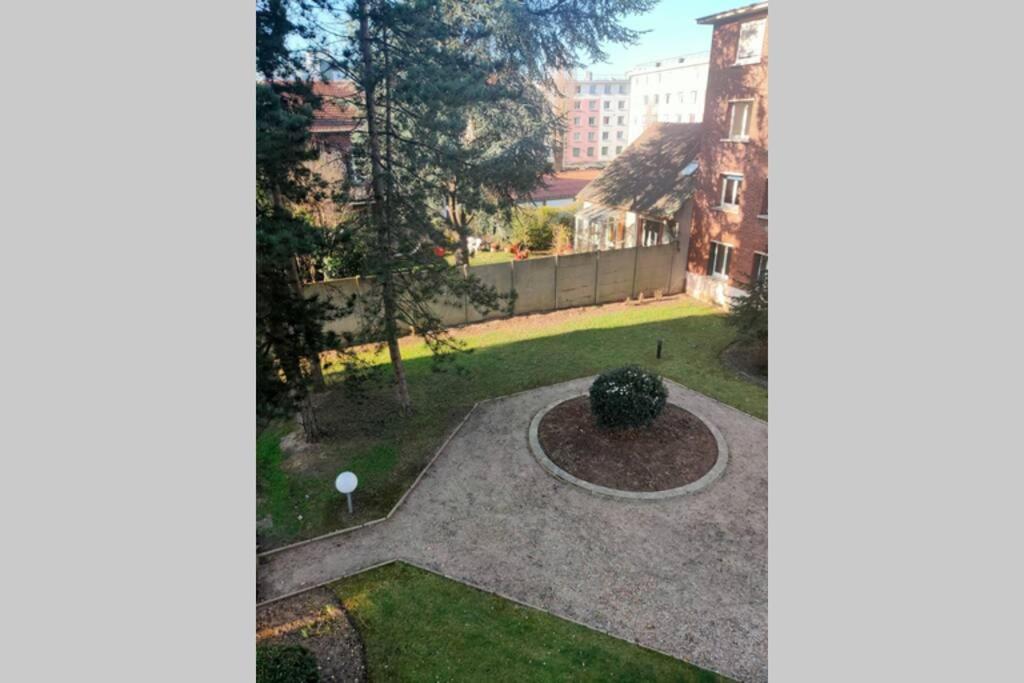 Logement Entier+ Jardin Prive Et Parking 2Places Rouen Kültér fotó
